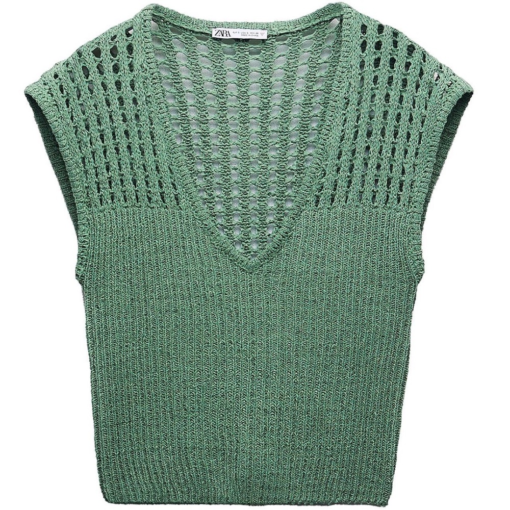 NEW Zara Women's V-Neck Sweater Vest in Green